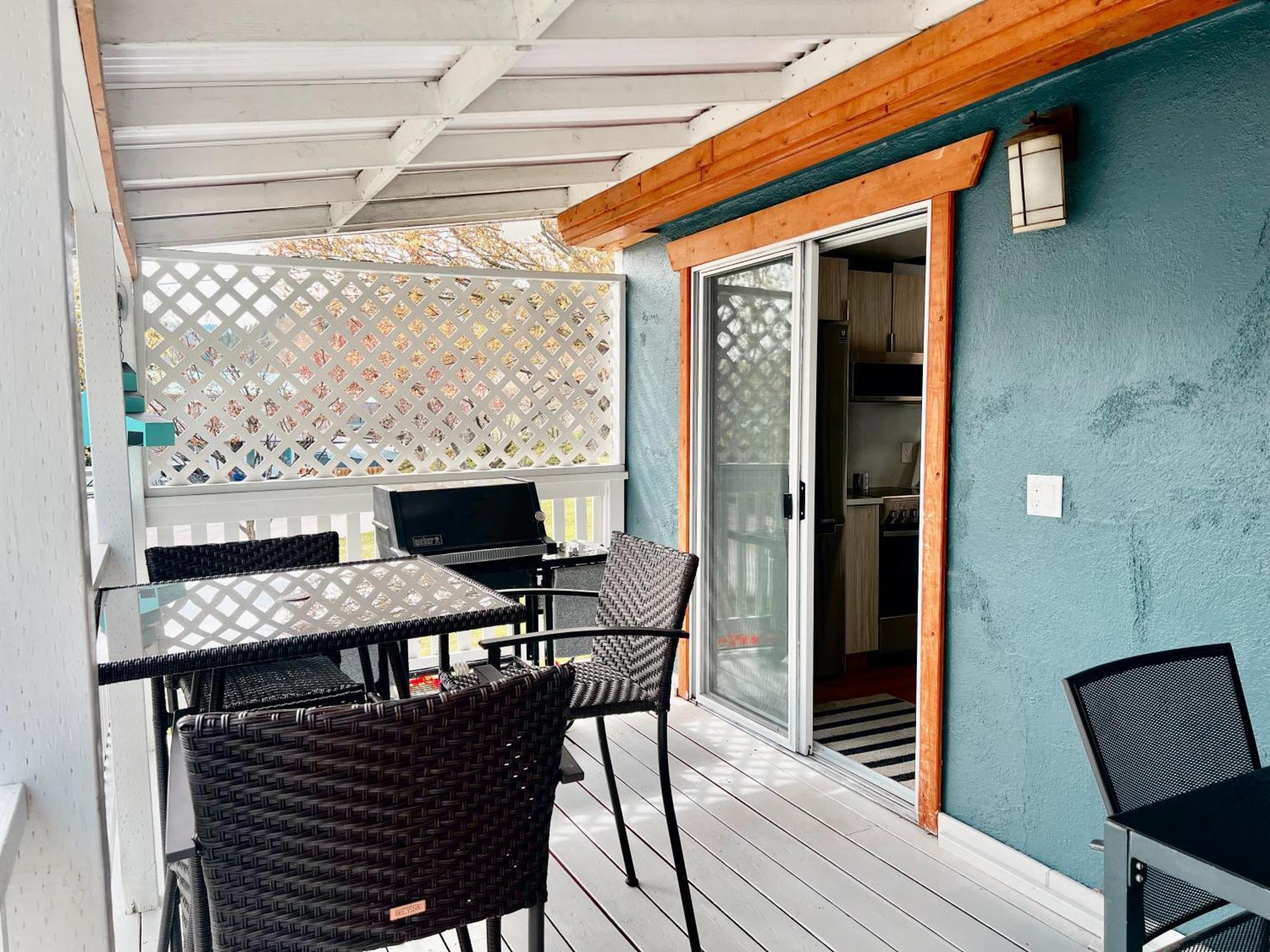 Peachland Beach Resort Eksteriør billede