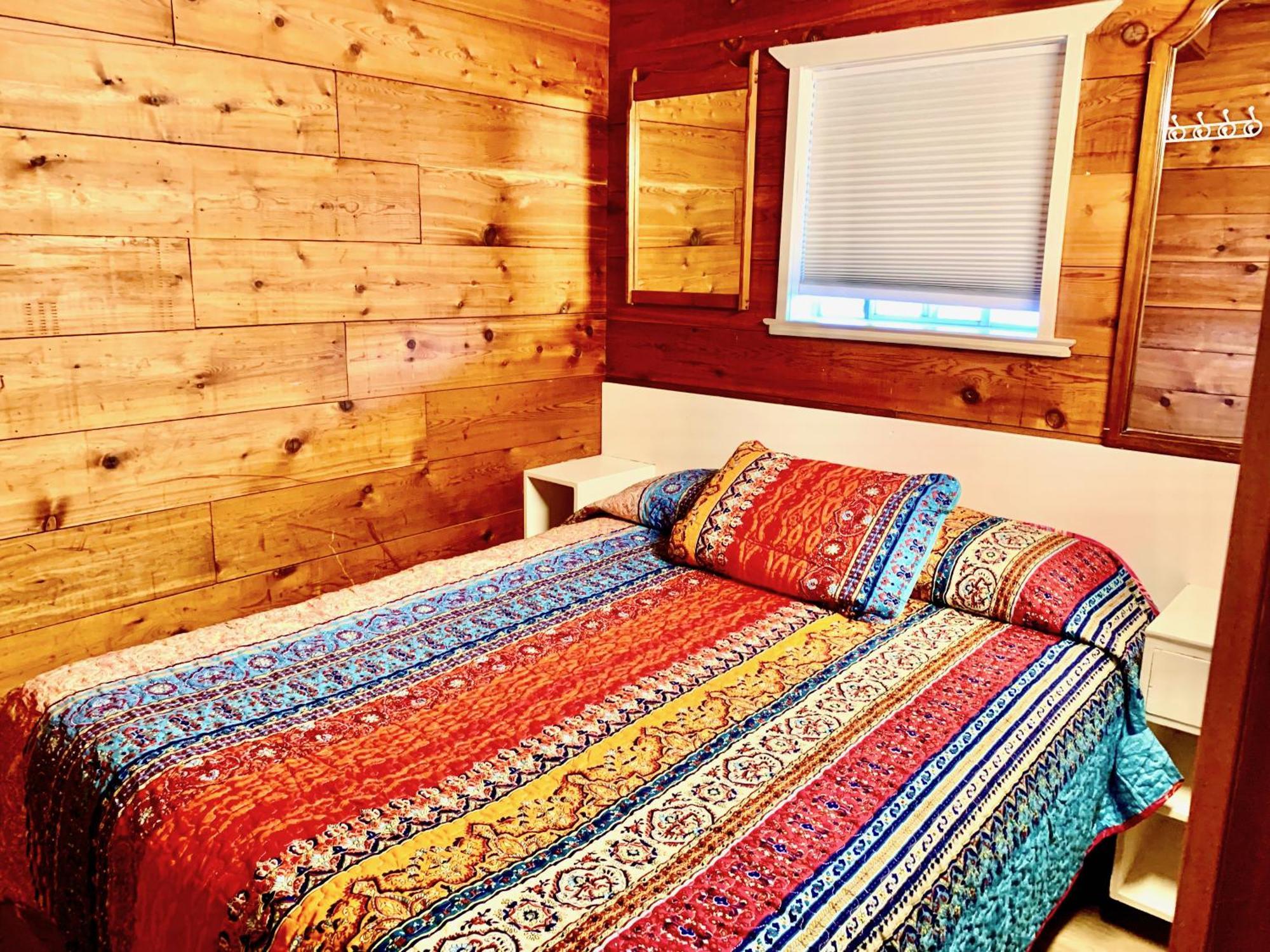 Peachland Beach Resort Eksteriør billede