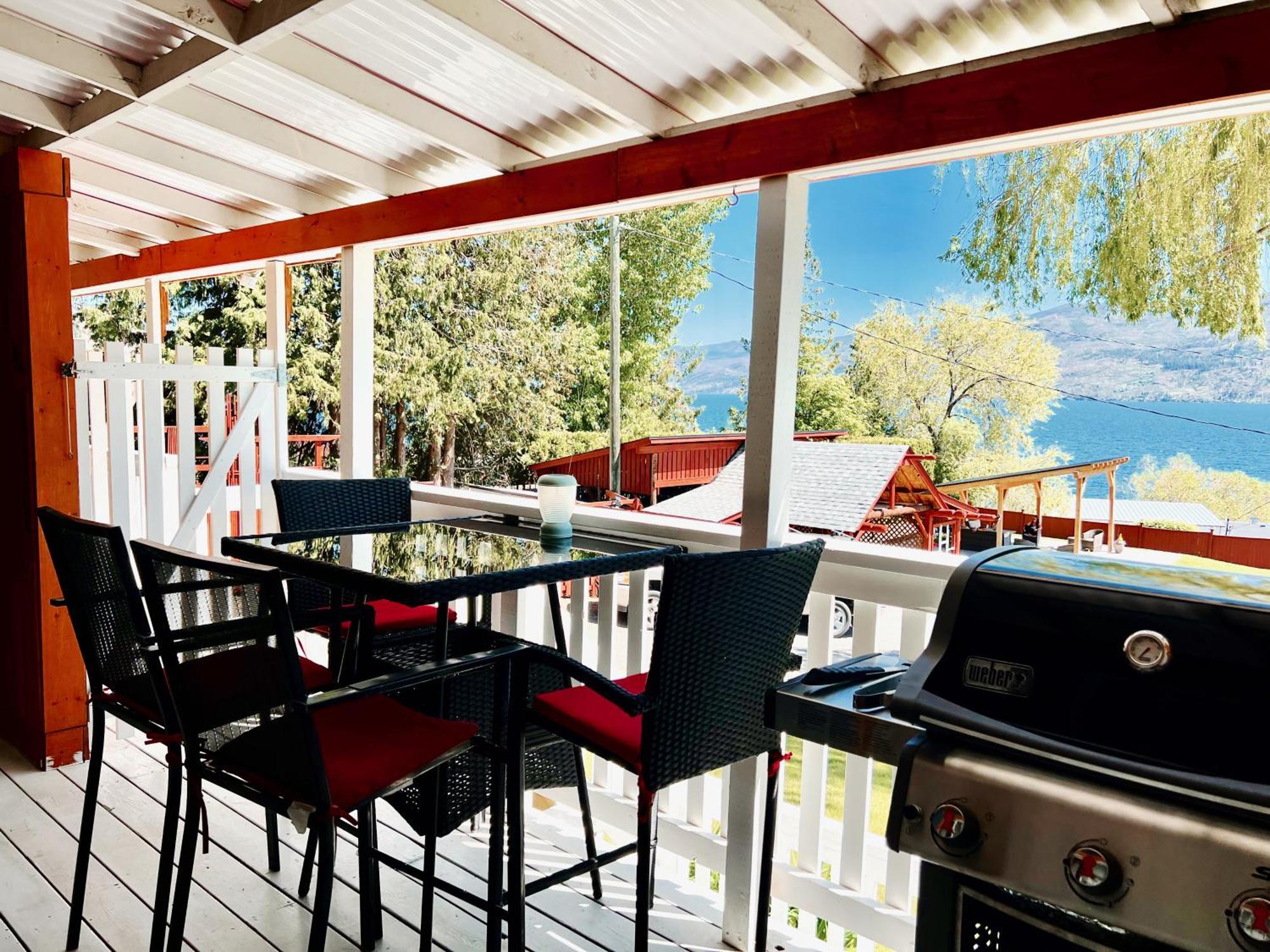 Peachland Beach Resort Eksteriør billede